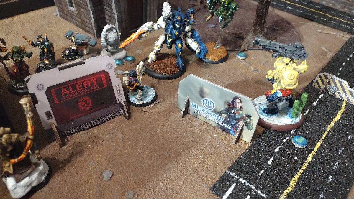 InhospitableGr1's tweet image. On a #Warcaster #tabletop #sciencefiction war #game , Marcher Worlds forces repel Iron Star Alliance forces to a devastating degree. The final score is 9 to 2.