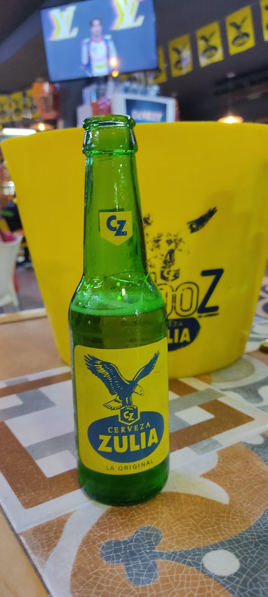 Rebeca_78's tweet photo. A tú salud! Gracias por todo ✨💫 https://t.co/O2bRmhNrtn