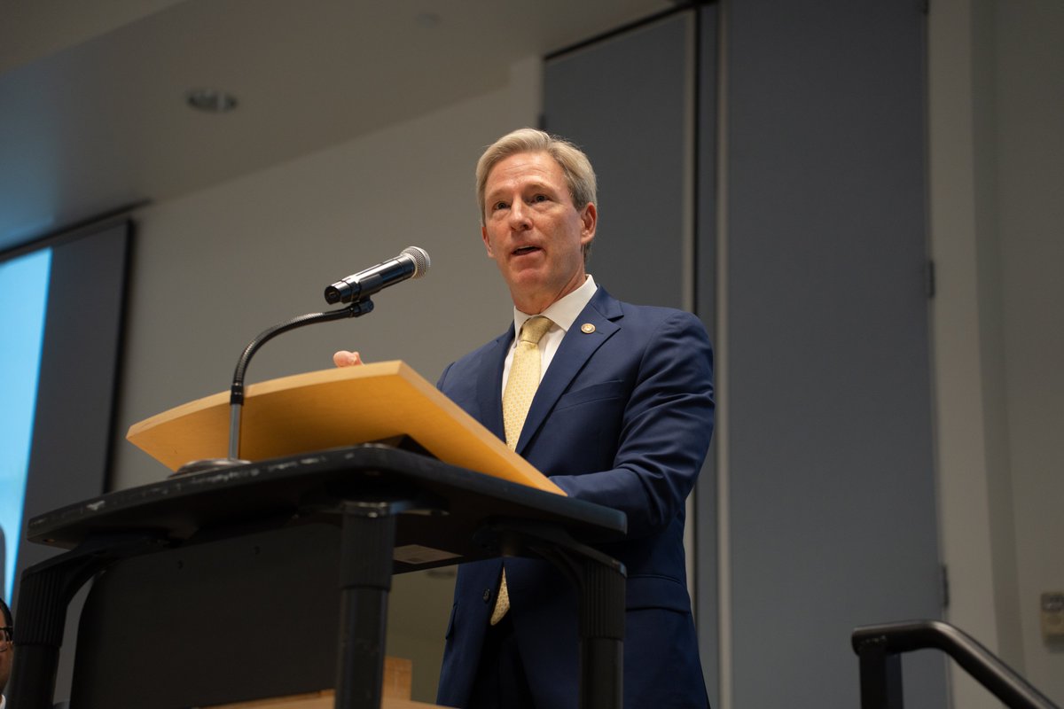 VCRefat's tweet image. Celebrating 20 years! Real Estate Fraud Advisory Team Ventura County. REFAT Symposium. Join the Fight Against Real Estate Fraud #venturacounty #Refat #realestate #followers