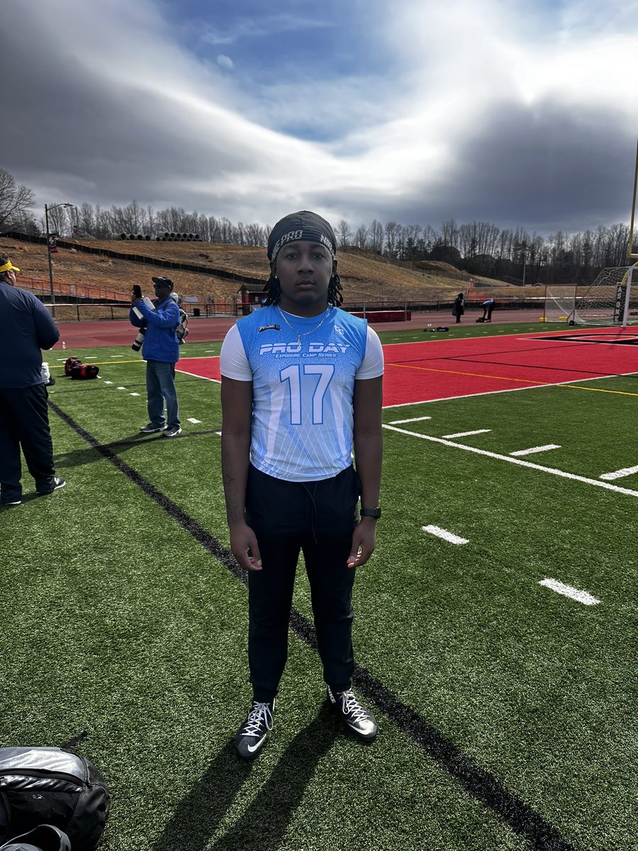 Rob Hughes Jr (@robhughesjr) on Twitter photo Had a great time at the <a href="/Spotlight39_Pod/">SPOTLIGHT 39</a> pro day. Won co-mvp for the running backs. Thanks for the work, clips coming soon. <a href="/TheCoachSavage/">Martino DeSalvaje</a> <a href="/Rivals/">Rivals</a> <a href="/PrepRedzoneVA/">Prep Redzone Virginia</a> <a href="/KempsvilleFB/">Kempsville Chiefs Football</a> <a href="/PrepRedzoneNext/">Prep Redzone 𝙉𝙀𝙓𝙏 🏈</a> <a href="/DmvSportsLive6/">DmvSports</a> Had a great time at the <a href="/Spotlight39_Pod/">SPOTLIGHT 39</a> pro day. Won co-mvp for the running backs. Thanks for the work, clips coming soon. <a href="/TheCoachSavage/">Martino DeSalvaje</a> <a href="/Rivals/">Rivals</a> <a href="/PrepRedzoneVA/">Prep Redzone Virginia</a> <a href="/KempsvilleFB/">Kempsville Chiefs Football</a> <a href="/PrepRedzoneNext/">Prep Redzone 𝙉𝙀𝙓𝙏 🏈</a> <a href="/DmvSportsLive6/">DmvSports</a>