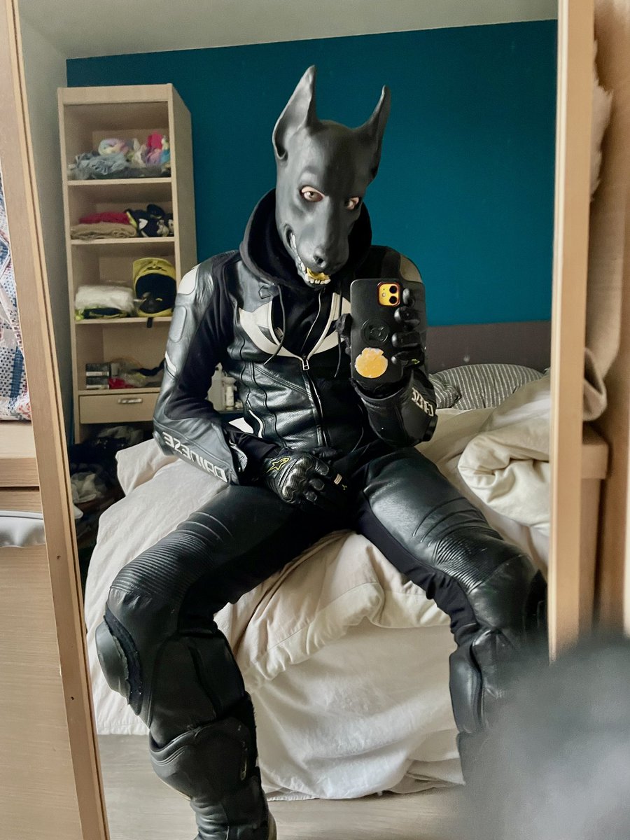 These leathers go hard 🥵