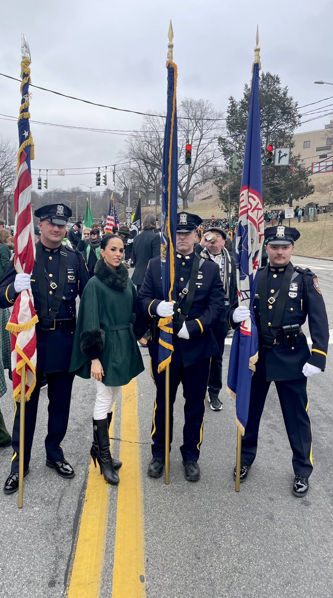 IsminiSvensson's tweet image. What an amazing day in #Peekskill! It was an honor to march again in Peekskill’s St. Patrick’s Day parade with so many great friends and community leaders. Thank you to all who help make this annual celebration so memorable! ☘️🇮🇪 #StPatricksDay2025 #StPatricksDay