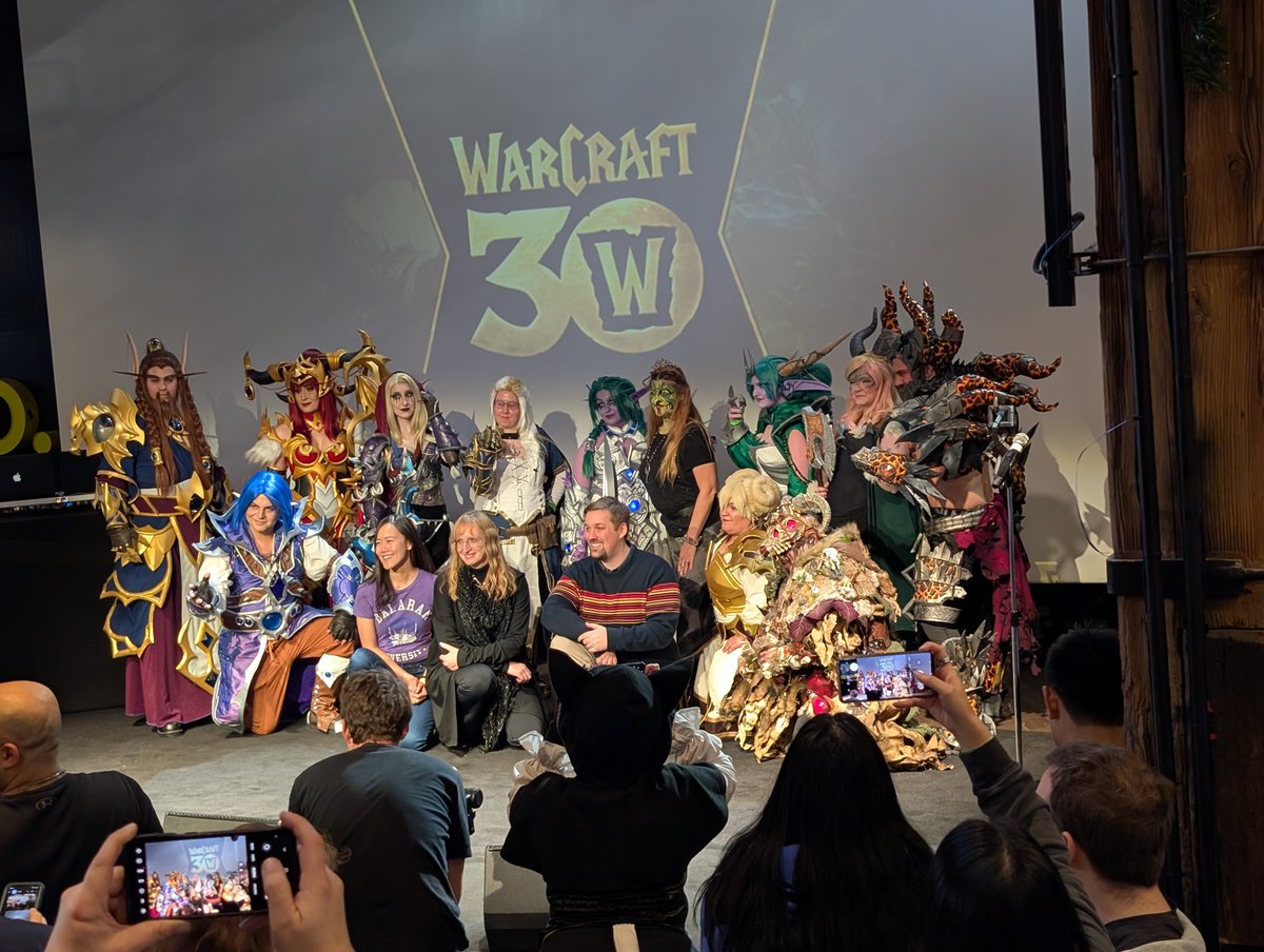 budrickton's tweet photo. New friends, amazing cosplay, themed eats, and a great celebration of #Warcraft at the #WarcraftWorld Tour in Toronto! @TheWindstalker and the devs were a delight to meet. Thank you for making such a spectacular game 👏💙@Warcraft @WarcraftDevs https://t.co/DvGU4qlhMg