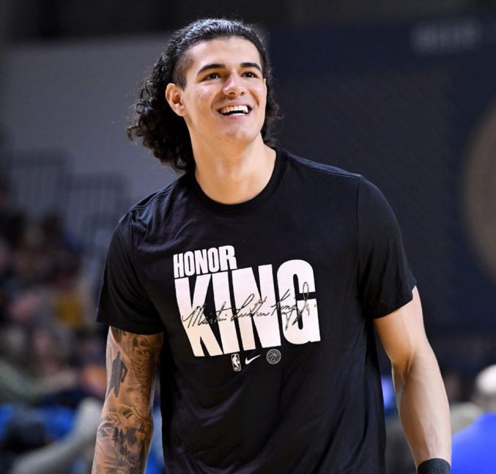NBAdabad's tweet photo. 🚨 URGENTE:

GUI SANTOS SERÁ TITULAR DO GOLDEN STATE WARRIORS HOJE! https://t.co/2xsI8QGMSl