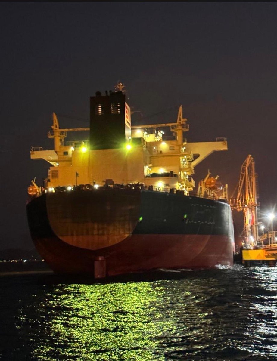 Our inspectors during night operations in full swing! 🌊⚓️ Ensuring smooth port calls, one vessel at a time!              #AquipetTeam #QualityServices #InspectionServices #Control #MaritimeIndustry #Terminals #PetroleumIndustry #Oil