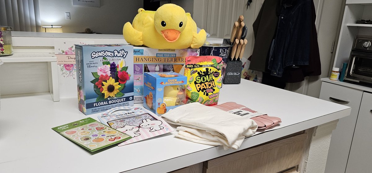 Leah 💮🏳️‍🌈 tweet media