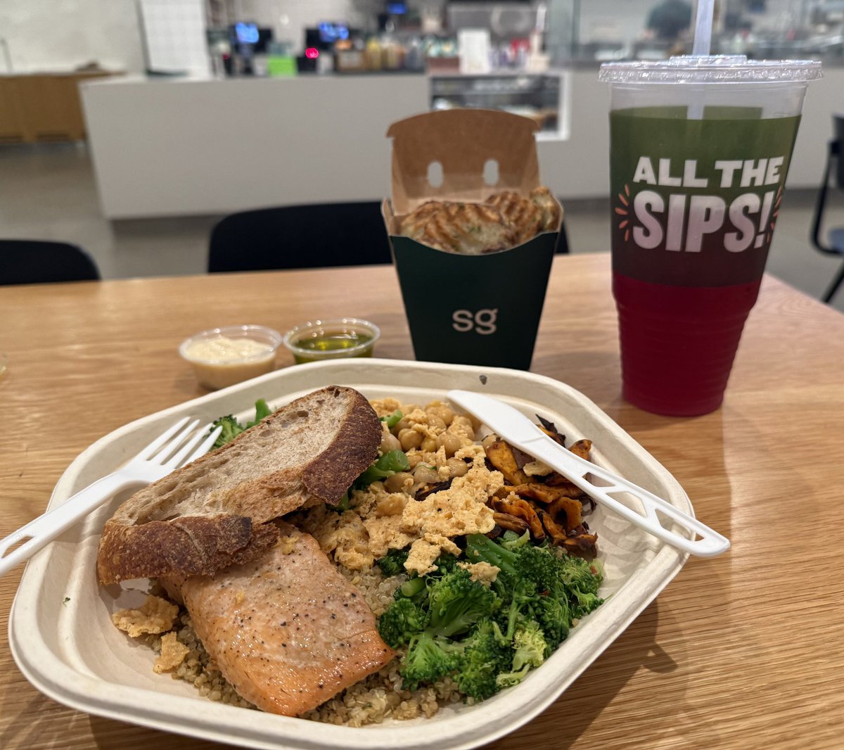 Eating Healthy tonight. 

Health is wealth Degens 

How was your Dinner / Lunch today ?