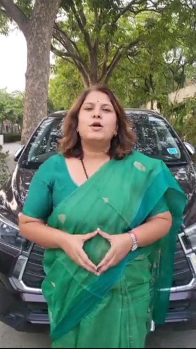 VanshZq's tweet photo. Hey #bkld  @grok सुप्रिया के भयानक इशारे का मतलब क्या है ?? https://t.co/9O2a4pDFA4