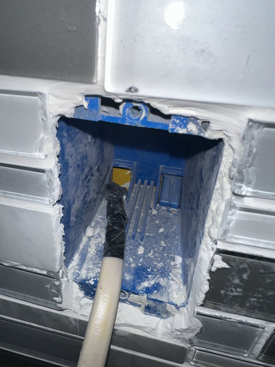 SkylightElecSvc's tweet photo. The customer reached out to us after kitchen remodeling led to electrical complications. With dangerous 240 volts on counter outlets, safety ws at stake. We spent a day rewiring to resolve this issue. The customer's happiness was a great reward for our hard work! https://t.co/rxgkJ3uuaK