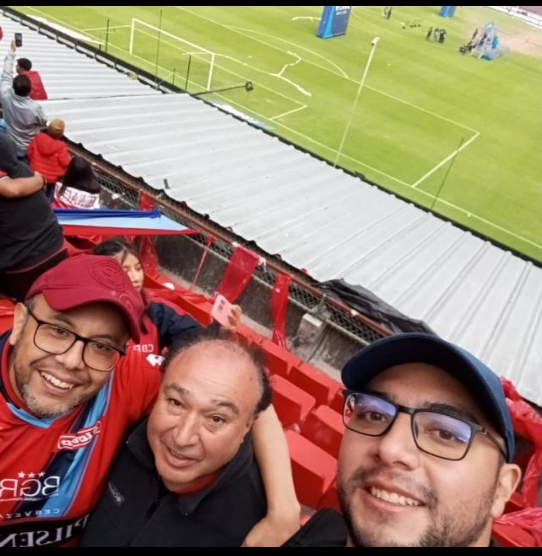 daven1995's tweet photo. @decofortiz @elnacionalec En la final de la Copa Ecuador! Queremos ir a verle a nuestro seleccionado! https://t.co/UmjXpO7hI4