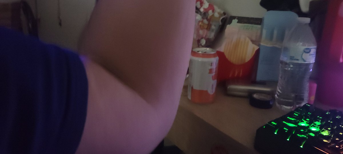 SpaceBoySBHero's tweet photo. Can some tell me how to bent arms, I can't get Kendo arms to be bent sometime like this showing my arm bent
#Blender #FortniteBlender #FortniteHelp #BlenderFortnite #BlenderHelp https://t.co/xR3NqM4dcq