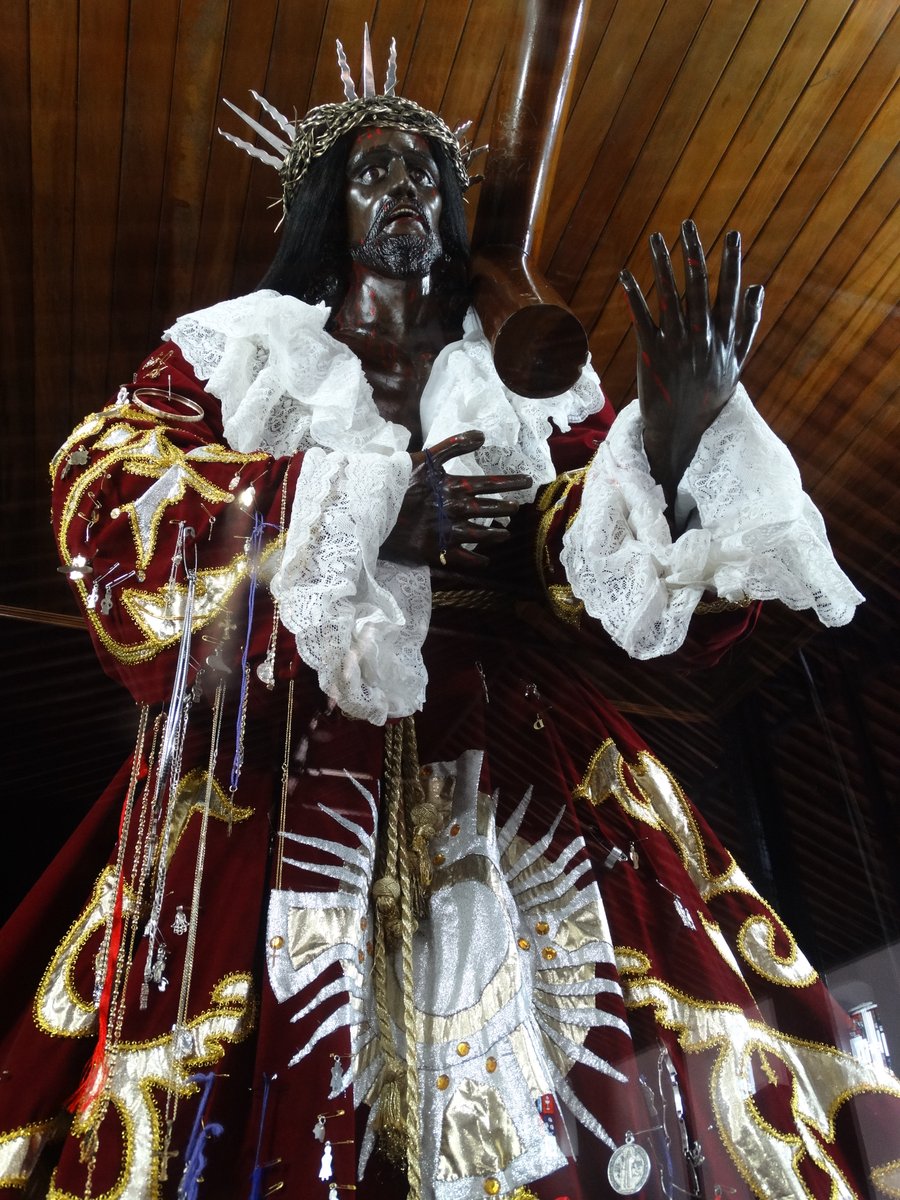 STATUE: Black Christ of Portobelo
CHURCH: Iglesia de San Felipe
COUNTRY: Panama (Caribbean coast)

The statue has been in Portobelo since 1658.

Thousands of devotees make pilgrimage every October 21st.

Some walk 53 miles from Panama City.
Many crawl the last mile in worship.