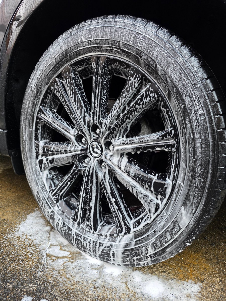 nixcarwash's tweet photo. トライシャンプーをカートンドライフォーム30倍で軽く洗って高圧かけてブロワーで飛ばしただけ😄
スッキリ✨
#TRYWASH https://t.co/GI2rhpJCx9