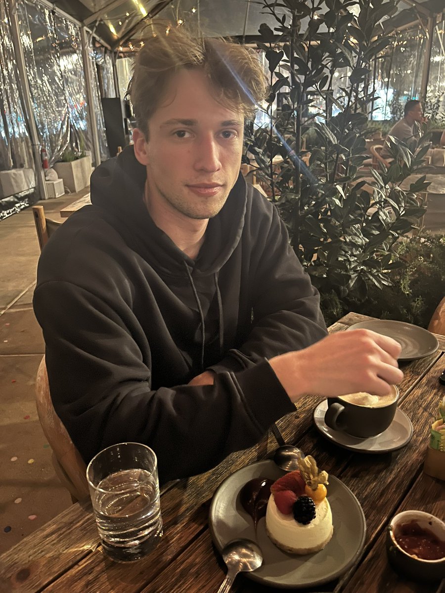 Eddy Xu tweet media