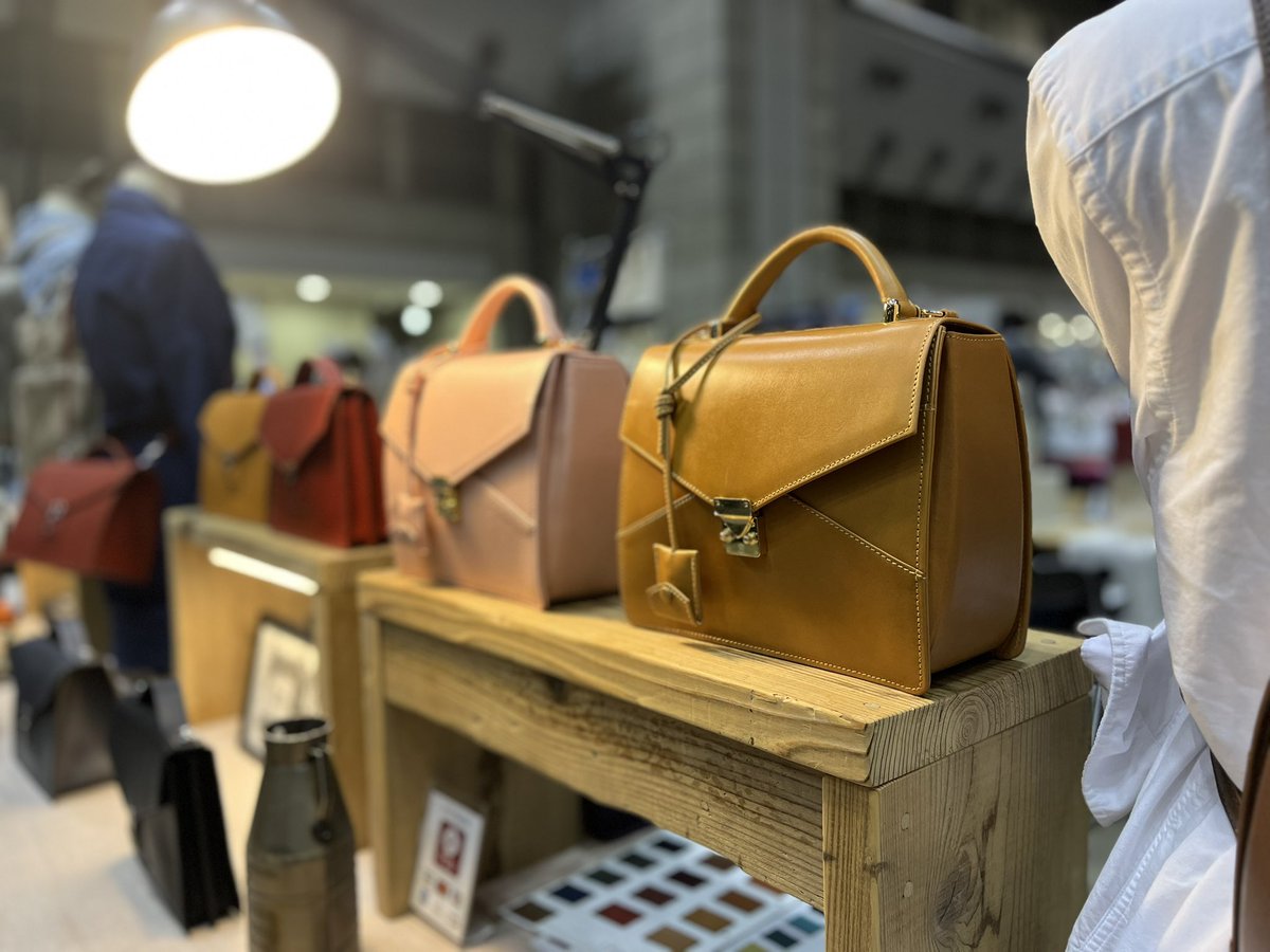 89289鞄製作所 tweet media