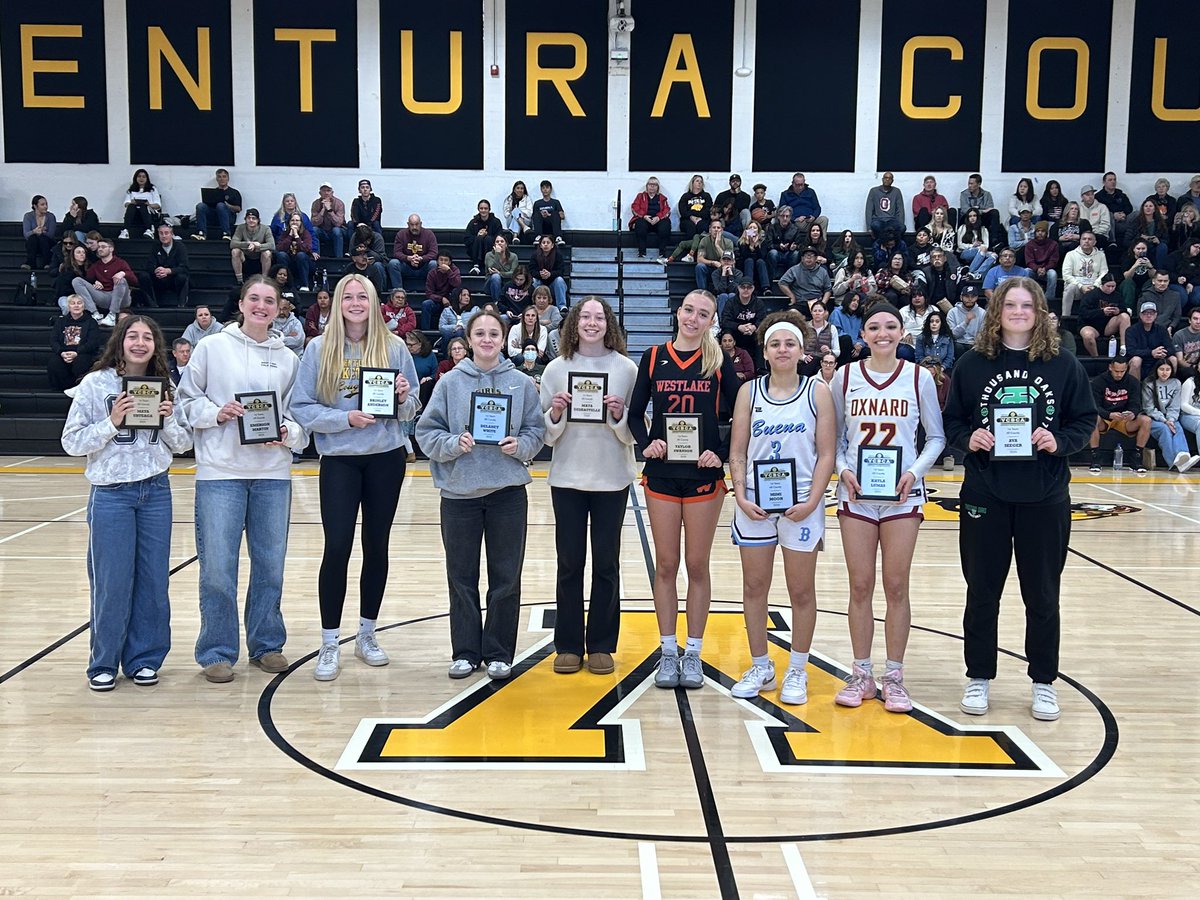 GirlsOxnard's tweet image. County 1st team
👀 you Kayla Lumas!!!
@vcspreps @JacketPrincipal @pollonpreps @latsondheimer @DerryEads @TheGaragePod @GirlsOxnard @OxnardUnion @VCSDominic @vcsjoecurley