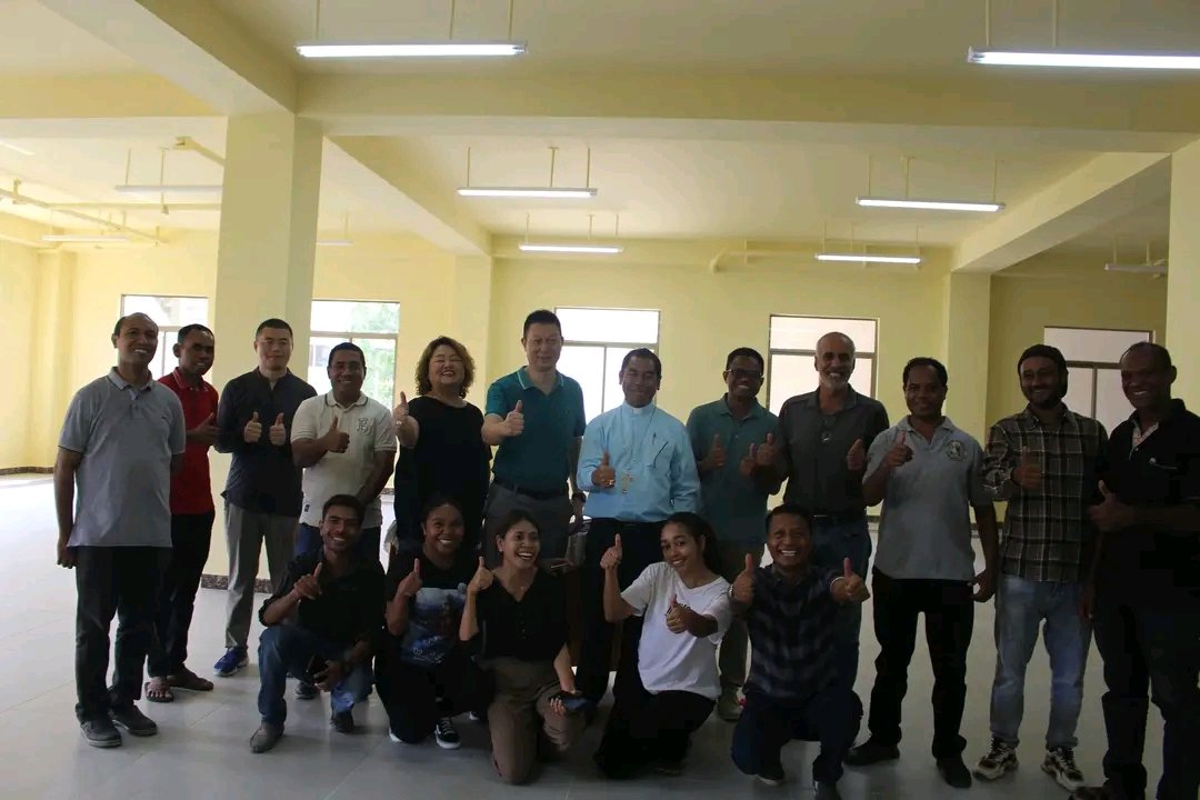 FFspdd's tweet image. Iha loron 15 Março 2025, oficialmente entrega ona obra edifício foun UCT (Biblioteca no Laboratório) hosi empresa International HE FU Construction Lda ba dono da obra Arquidiocese de Dili, liu hosi Fundação São Paulo.  Agradeçe wain ba ita hotu nia cooperação.