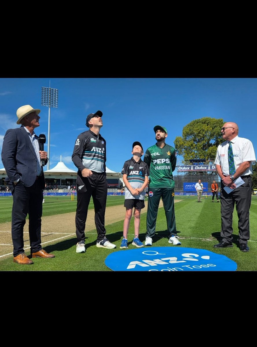 itxsk14's tweet photo. 🚨 TOSS ALERT 🚨

New Zealand win the toss and opt to field first in the first T20I 🏏

#NZvPAK  #BackTheBoysInGreen https://t.co/4kl1ZJlYCw