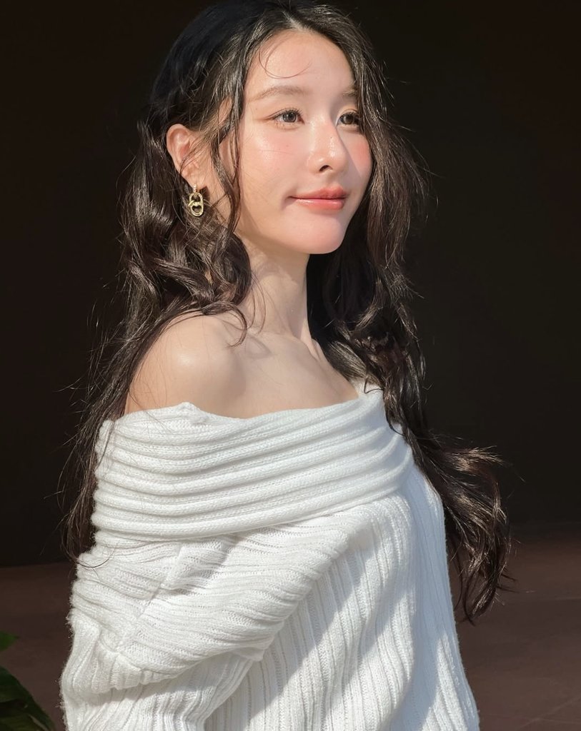 NattPitchaMex's tweet photo. 📷 IG nkwww 🦖
"Go watch my @/horwangsistersclub EP. on Youtube 🥕🐰✨️"
🔗 https://t.co/Pb2Vj18gOJ
#HorwangSistersClub
#HorwangSistersPlus
#NattKwon #NattNattamon https://t.co/d1kQ0EgKgl