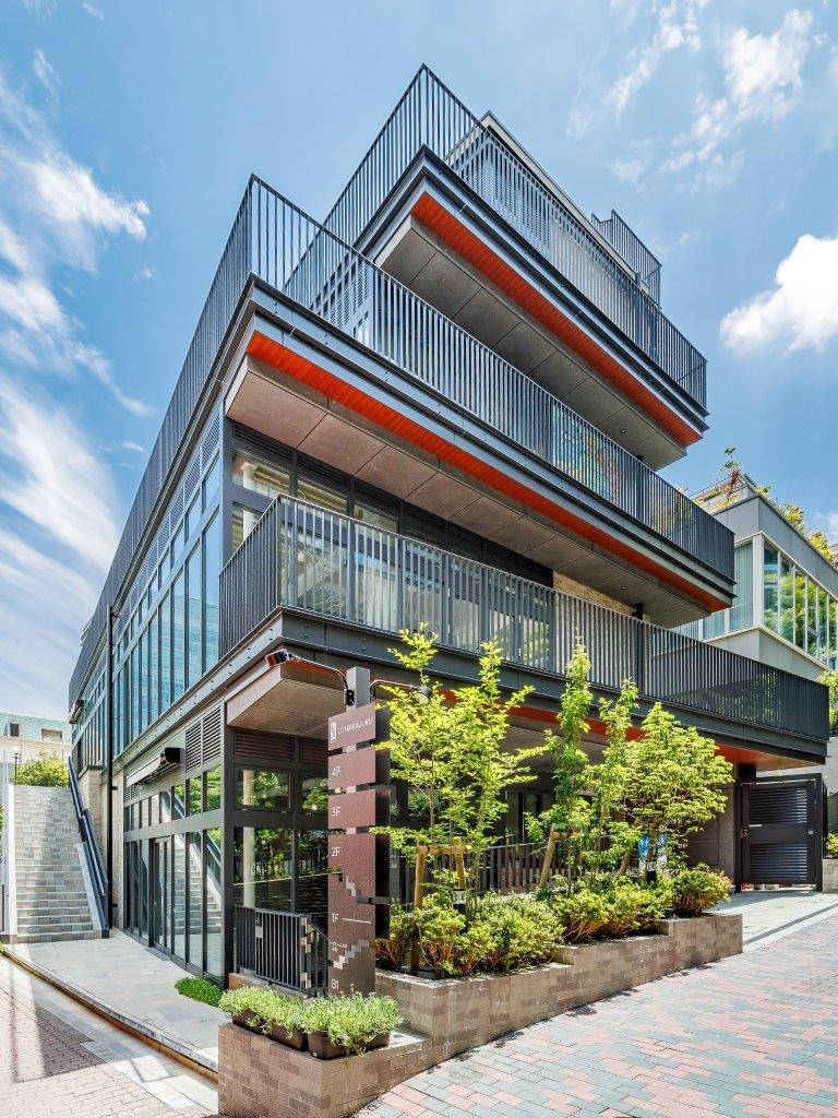 universalpressj's tweet photo. 稲垣吾郎ディレクション「BISTRO J_O」が原宿に移転！リサイクルバザーを開催！
https://t.co/ySJcagAnK3

#稲垣吾郎 #BISTRO_J_O https://t.co/mBRx2zgwgu