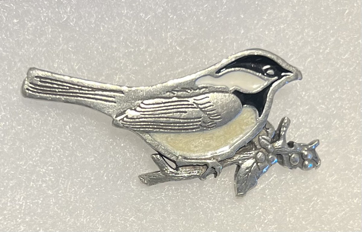 TeriE's tweet photo. VINTAGE #DanforthPewter Chickadee Bird #Brooch Enamel Pin #MadeInUSA VINTAGE Signed 2008

#vintagejewelry #vintagepin #collectible #pewterjewelry #Danforth #chickadee #signsofspring #birdlover #birdwatcher #giftsforher #enamelpins #giftsformom

 https://t.co/XSojjfwhoP https://t.co/ZFeKdq34wD
