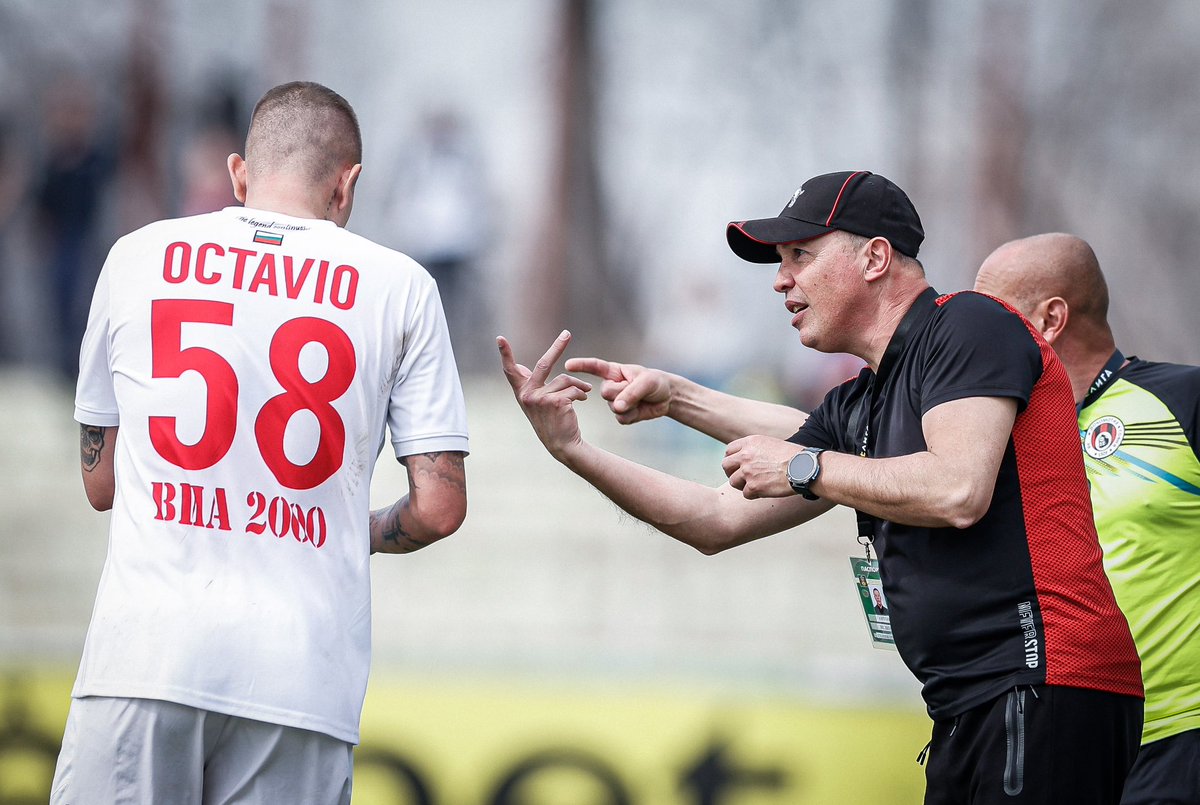 GHSPORTSbg's tweet photo. В тая горчива загуба трябва да сме доста реалисти.През първото полувреме не намерихме ритъма.Смятам,че имаме хора в отбора,които въобще не заслужават да са футболисти на този отбор.Ще видя в следващите часове какви решения ще взема и за тях,и за себе си.
Всеки мач ни е важен! https://t.co/cqrJa0b8XE