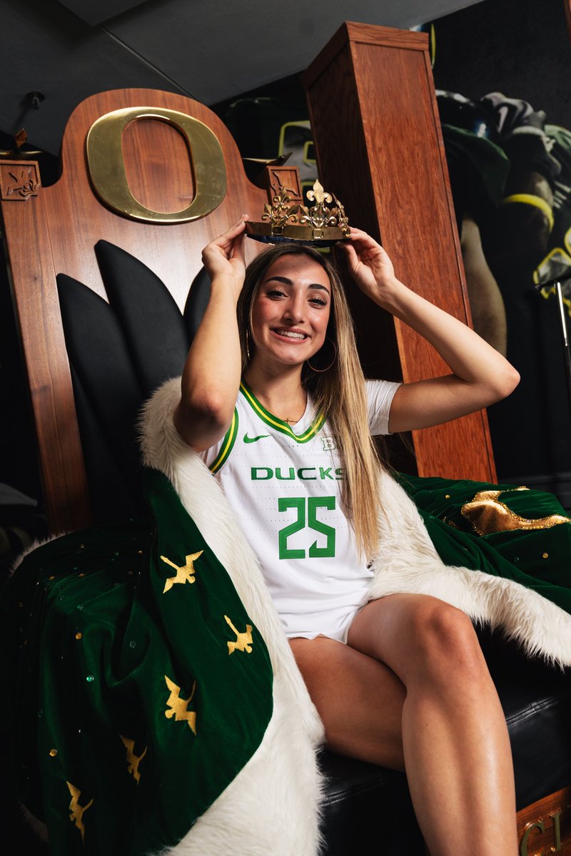 Oregon Women’s Basketball (@oregonwbb) on Twitter photo Oregon’s 3-point queen 👑
✅ Oregon HS single-season record holder
✅ Oregon HS all-time career leader
Can’t wait to see <a href="/BarhoumSara/">Sara barhoum</a> light it up in Eugene next year! #GoDucks Oregon’s 3-point queen 👑
✅ Oregon HS single-season record holder
✅ Oregon HS all-time career leader
Can’t wait to see <a href="/BarhoumSara/">Sara barhoum</a> light it up in Eugene next year! #GoDucks