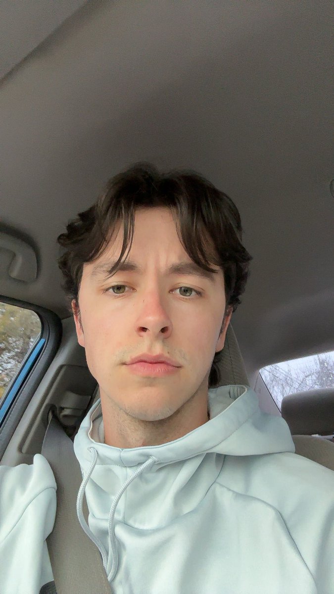 D_True_r's tweet photo. what haircut do i get…. https://t.co/A0ooEfDJZg