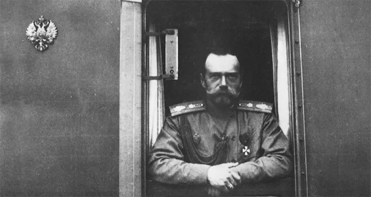 TammiMinoski's tweet photo. #OTD 1917: Faced with the loss of military support and the escalating revolution, Tsar #NicholasII was forced to abdicate, ending the rule of the 300-year-old Romanov dynasty. #RusianRevolution #RussianHistory https://t.co/OmFUWmQl40