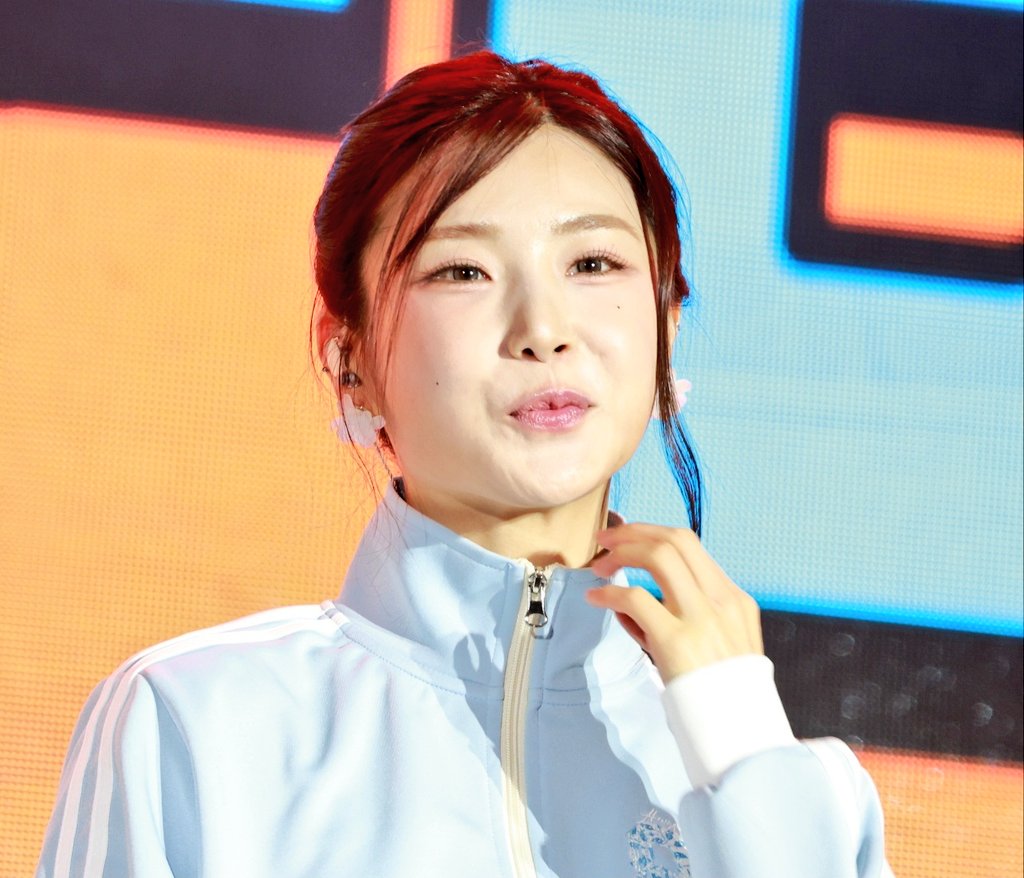 BBGIRLSV2's tweet photo. #브브걸 #BBGIRLS 
#이유나 #유나 
250315 토
STAGE 하남 
브브걸 유나 https://t.co/vZKPE6kt8X