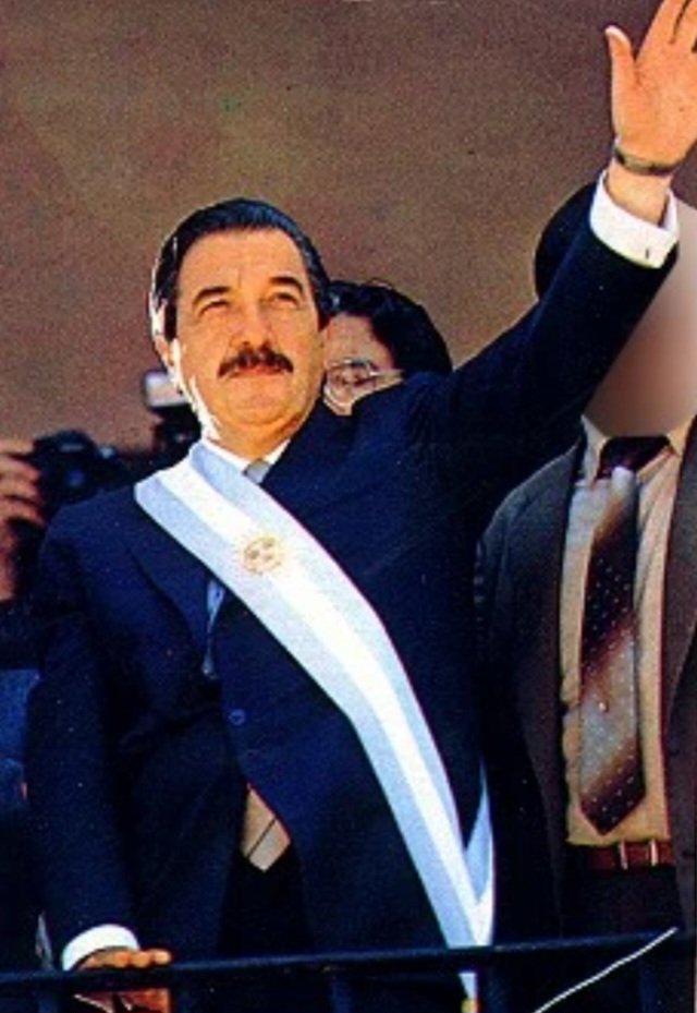 Los de azul son los buenos