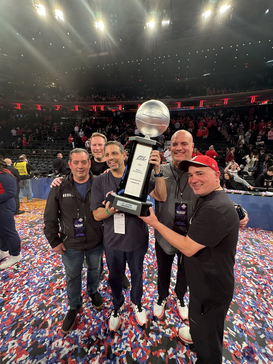 Repole Stable (@repolestable) on Twitter photo Think Big, Dream Bigger!!!!!
Congrats <a href="/StJohnsBBall/">St. John's Men’s Basketball</a> , <a href="/RealPitino/">Rick Pitino</a>, everyone associated with St John’s, all St John’s fans and NYC!!!!! ♥️ 🙏 💪
Just a kid from Queens and his friends.
Woodside, Middle Village, Bayside.
Success is best when shared!!!!!
Mike from Queens Think Big, Dream Bigger!!!!!
Congrats <a href="/StJohnsBBall/">St. John's Men’s Basketball</a> , <a href="/RealPitino/">Rick Pitino</a>, everyone associated with St John’s, all St John’s fans and NYC!!!!! ♥️ 🙏 💪
Just a kid from Queens and his friends.
Woodside, Middle Village, Bayside.
Success is best when shared!!!!!
Mike from Queens