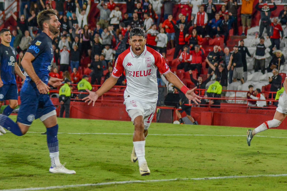 CA Huracán tweet media