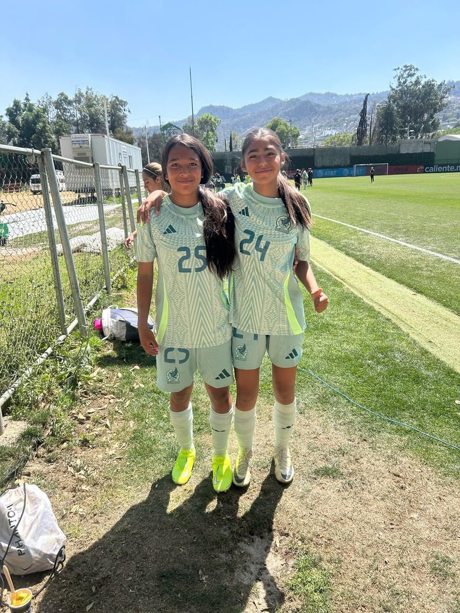 Felicidades XIO y PAM por otra convocatoria a selección mexicana Sub -16 . Orgullo Juarense FC Juárez Femenil Selección Nacional de México <a href="/FemenilFcJuarez/">FC Juárez Femenil 🛸</a> <a href="/miseleccionmx/">Selección Nacional</a>