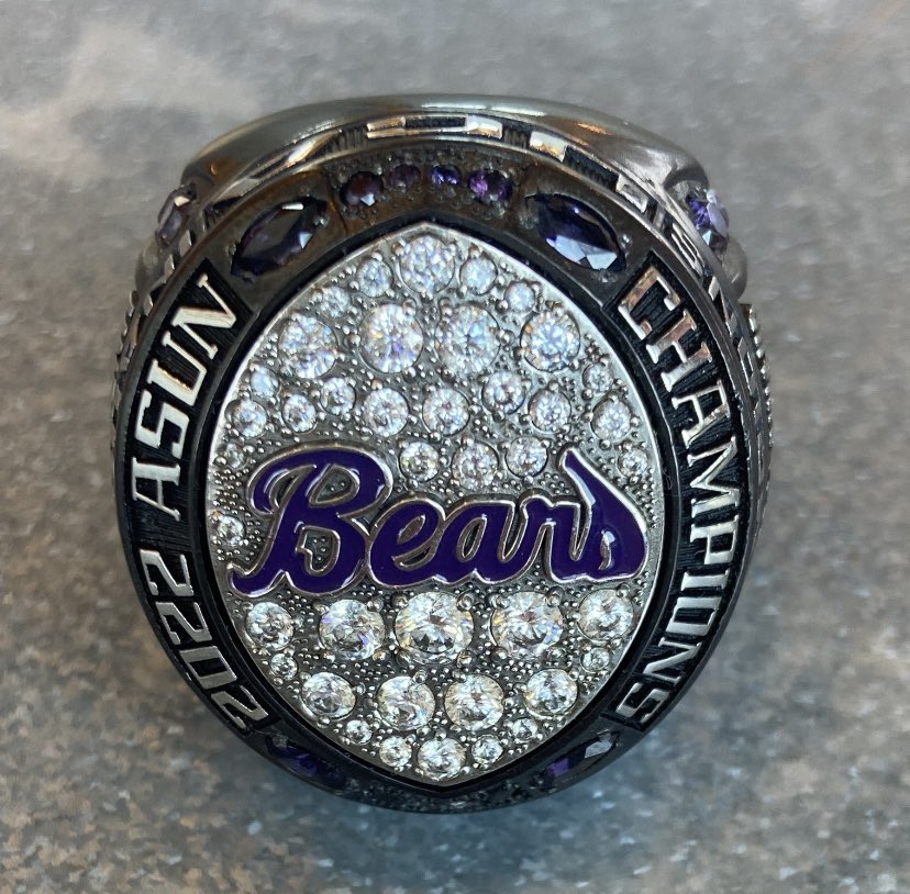 coachjohnson126's tweet photo. A chapter I’ll never forget‼️

Thank you Conway, AR📍- you gave my wife & I four amazing years of memories & most importantly 2 beautiful daughters they’ll forever call home 

To my @UCA_Football players - your impact on me goes beyond words…I love yall boys & I thank you for allowing me to pour everything I had into your development on & off the field - this game will forever start & end with you guys…continue to strive for greatness! 
Romans8:28🙏🏾 - #YacBoyz🙌🏾