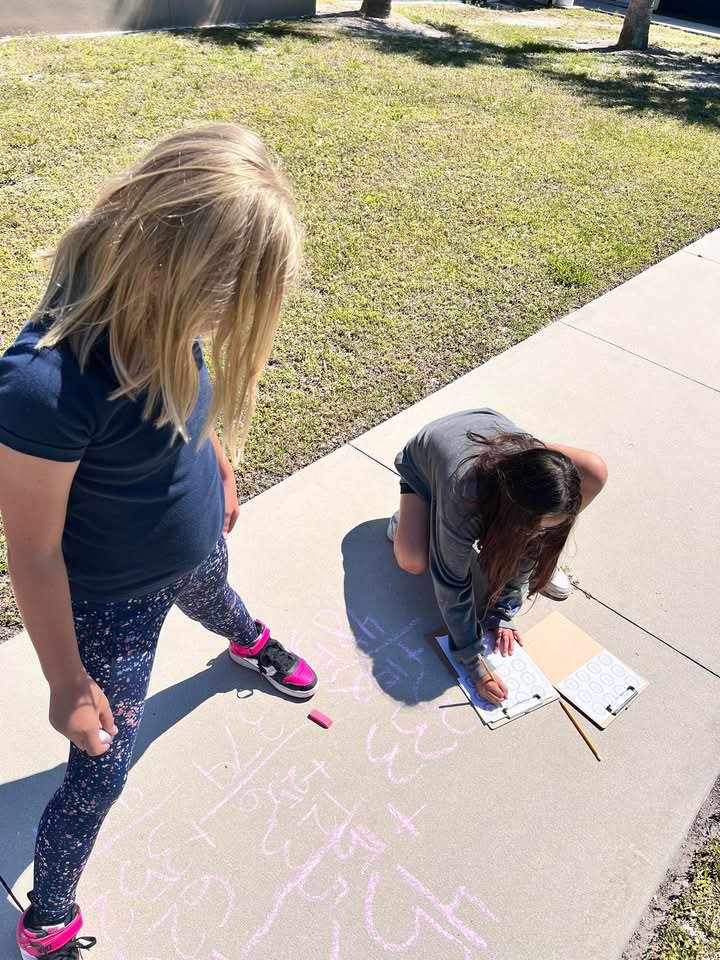 Mrs. Hollander’s Second-grade students participated in an outdoor Math lesson focused on three-digit addition using chalk.
“A School of Community Citizenship”
#agreatplacetobee #beethedifference
🐝💛🐝💛
@IRCSchools