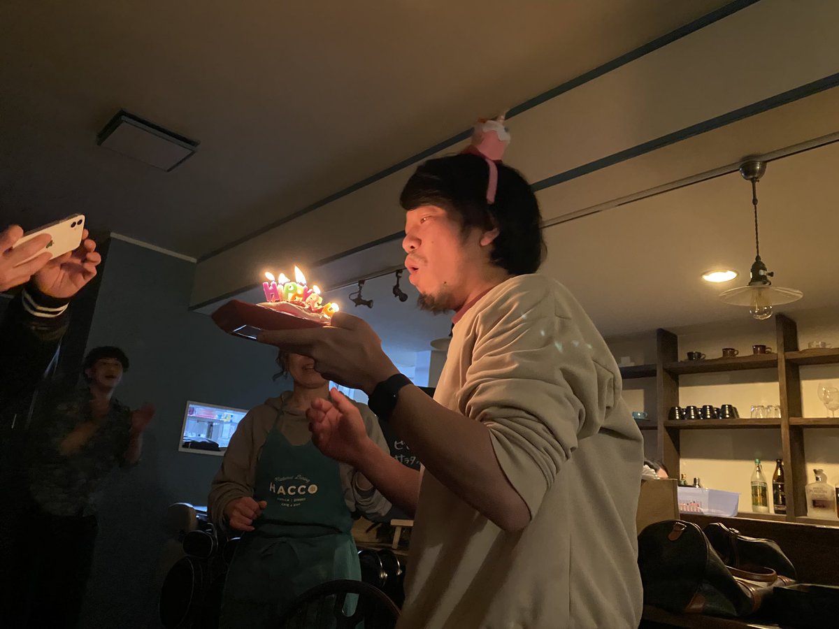 NuSkoolArea's tweet photo. 【番外編終了】
ニュースク番外編
課外授業無事に終わりました!!!
島根県大田市natural dining HACCO
素敵な空間と美味しい食事
#THEBONNOOS アキさん主催
#まじめ勇
#結
皆で作った【醸す音】
素晴らしい1日でした!!
#ヨシヒロ 先生の誕生日でもありました🎂
おめでとう🎊 https://t.co/TohFXTrBdd