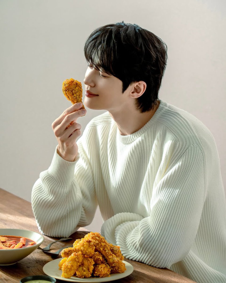 × (@wuseock) on Twitter photo 