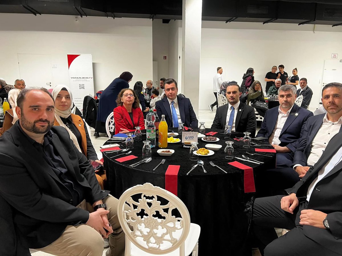 <a href="/U_I_DBregenz/">UİD-Bregenz/Avusturya🇦🇹🇹🇷</a> olarak düzenlediğimiz geleneksel iftar programımıza katılan milletvekilimiz Sn.<a href="/OsmanGokcek_/">Osman Gökçek</a> ’e ve T.C. Bregenz Başkonsolosu Sn. Asiye Nurcan İpekçi’ye teşekkür ederiz. Birlik ve beraberliğimiz daim olsun
<a href="/U_I_D/">Union of International Democrats</a> 
<a href="/OsmanGokcek_/">Osman Gökçek</a> 
<a href="/TC_BregenzBK/">Türkiye in Bregenz</a> 
<a href="/YilmazKeskin61/">Yilmaz Keskin🇹🇷</a>