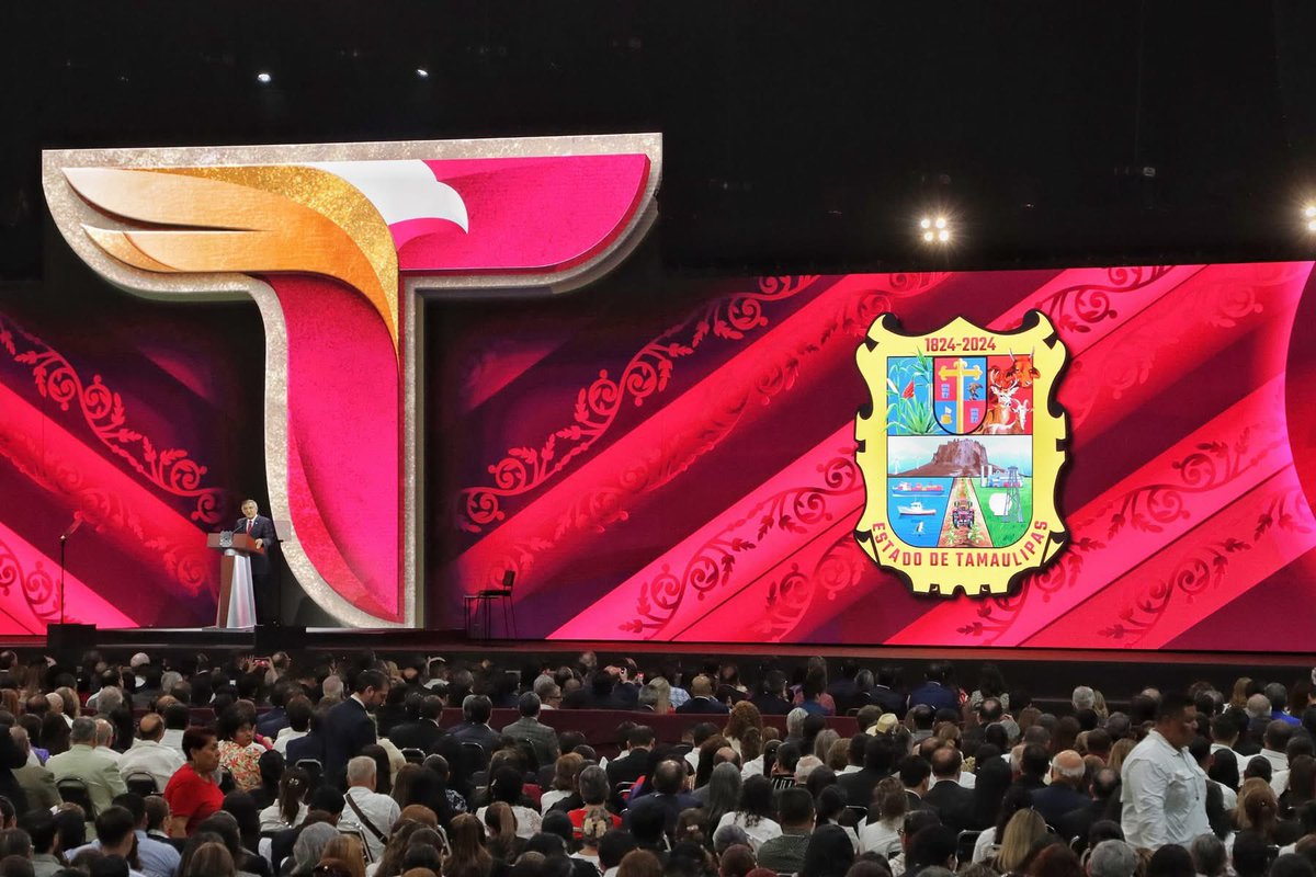 We keep moving forward… now with motion backgrounds.
Thanks to Producciones Pujol and Vuela for this opportunity at the Third Annual Report of the Government of Tamaulipas.