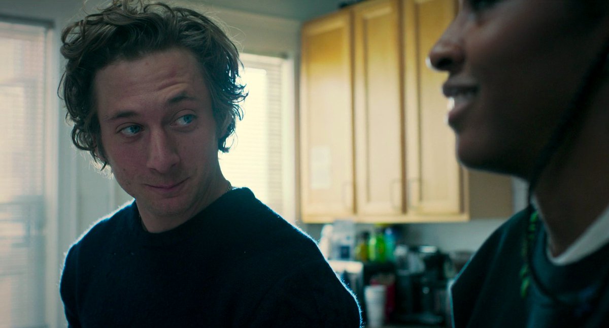 carmy spotted back in his sydney date sweater with the holes 😊 my plans are measured in centuries