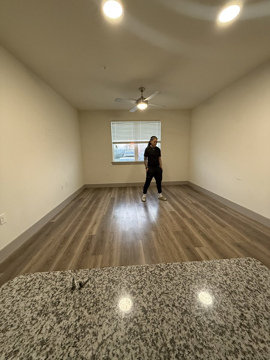 KeezyTwoHundo's tweet image. Goodbye to the old spot…