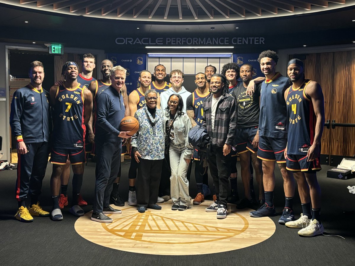 JanieMcCAP's tweet photo. Courtesy of the Warriors, Al Attles’ wife Wilhelmina presented Steve Kerr with the game ball from his 558th victory that broke Attles’ regular-season coaching wins record. https://t.co/YcaRbAjCn5