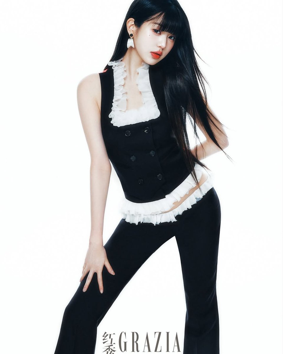 ㅤ𝗆𝗈𝗈𝖽𝗒,   𝖼𝗅𝗎𝗆𝗌𝗒,   𝖺𝗇𝖽   𝗉𝗋𝖾𝗍𝗍𝗒   ઈઉ