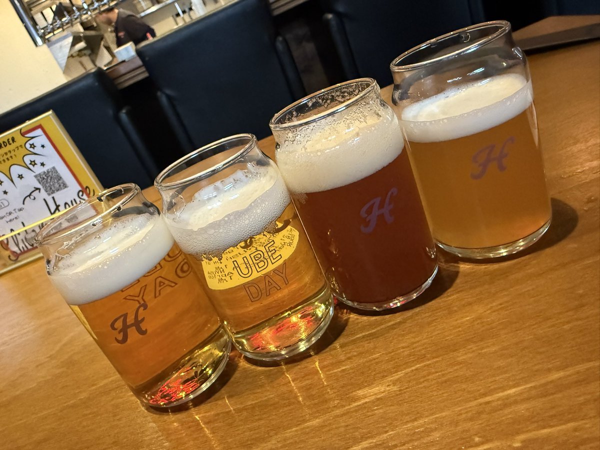 0122matsu's tweet photo. ここのビールうまっ!!!
飲み比べ🍺
#三島
#SLIDERHOUSE https://t.co/FRAbrPxIdE