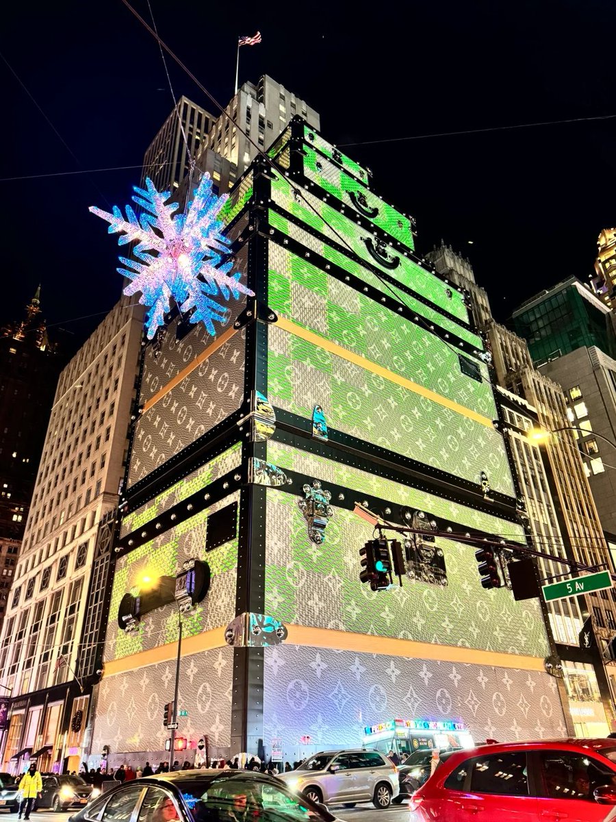 The night view is very beautiful