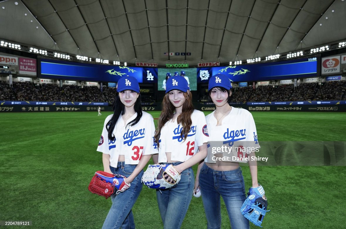 twicetimesjp03's tweet photo. MISAMO × ドジャース
#MISAMO #MLBTokyoSeries #始球式 https://t.co/fbquvsXhJ8
