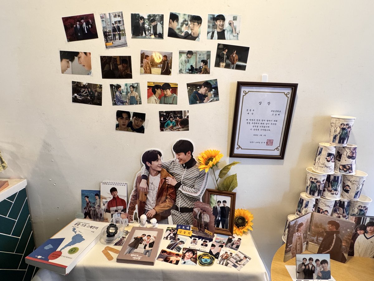 드연담 2주년 축하합니다😍😍 
사장님의 시나몬라떼 드디어 나도 먹음ㅋㅋㅋㅋ 
#우리의_모든계절_드연담
#드연담과_함께한_두번의_사계절