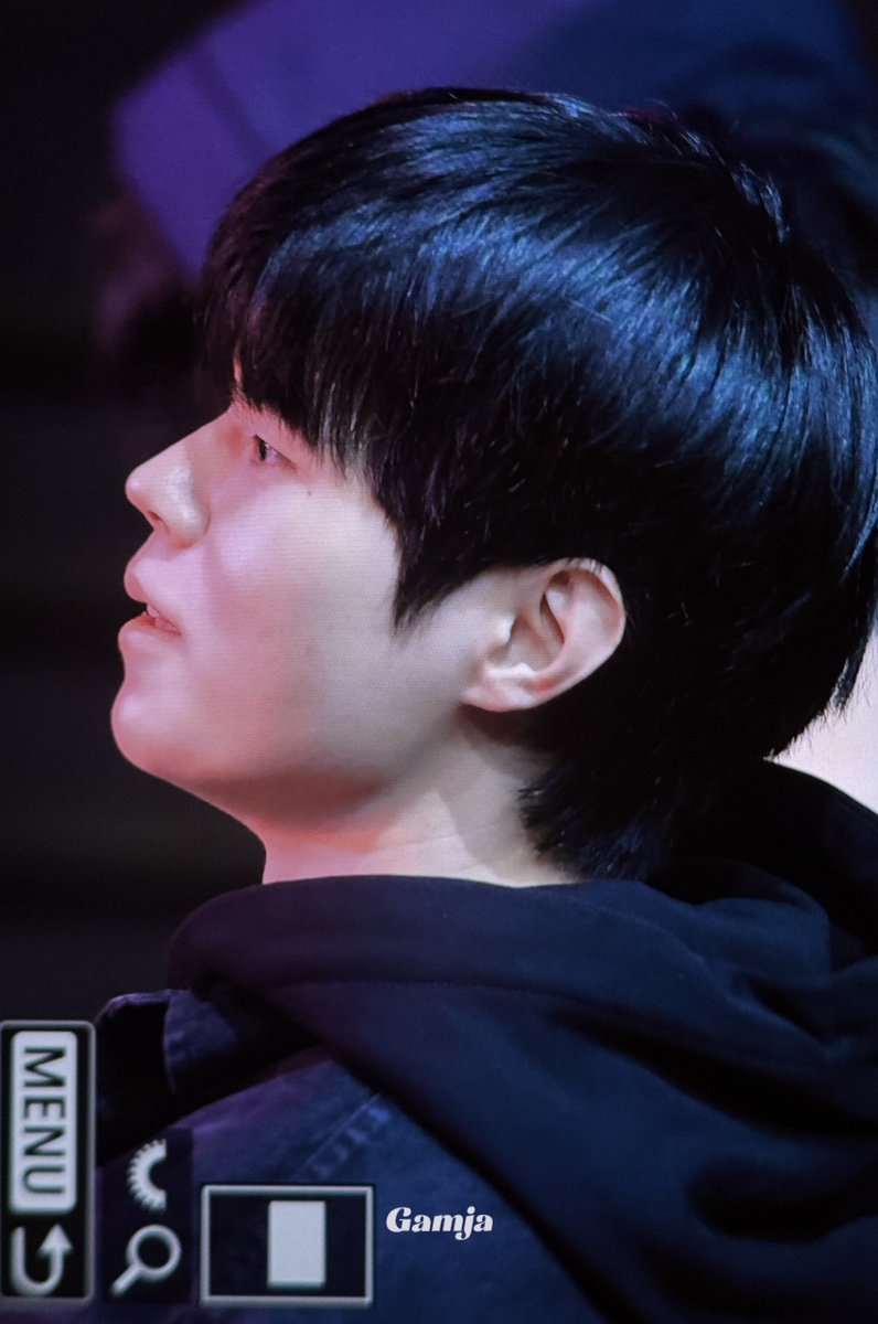 라스칼 송별회 온 훌게들,,

#스폰지 #테디 #케리아 #데프트