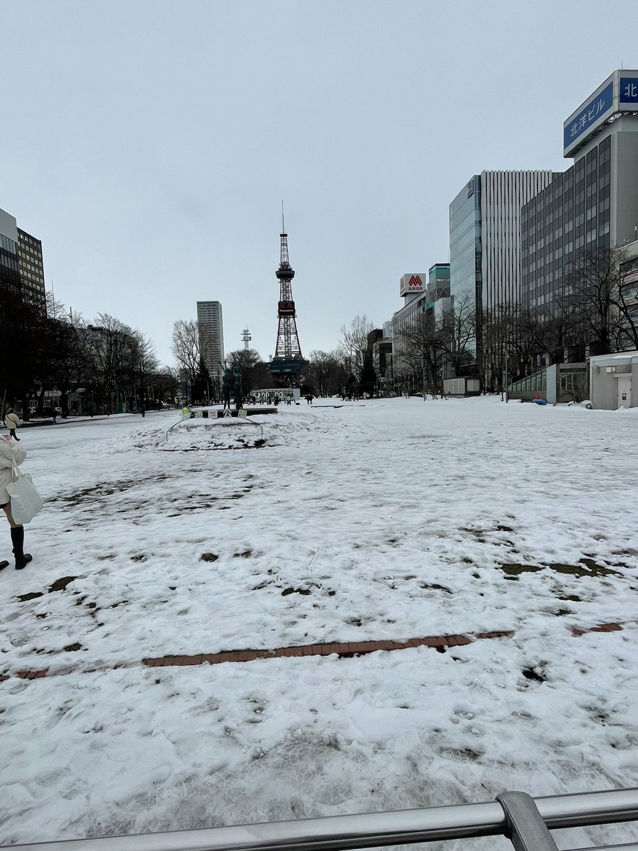 NissyKoki's tweet photo. バイバイ札幌👋
10年以上ぶりに北海道来たけど寒すぎたー
でもNissyが生まれ育った地でtour finalを迎えることができて良かった‼️
Nissy改めて2度目の6大Dome完走おめでとう🎈
そして本当にありがとうございました😊
#Nissy_Re10th_北海道 https://t.co/hNooBxXGBQ